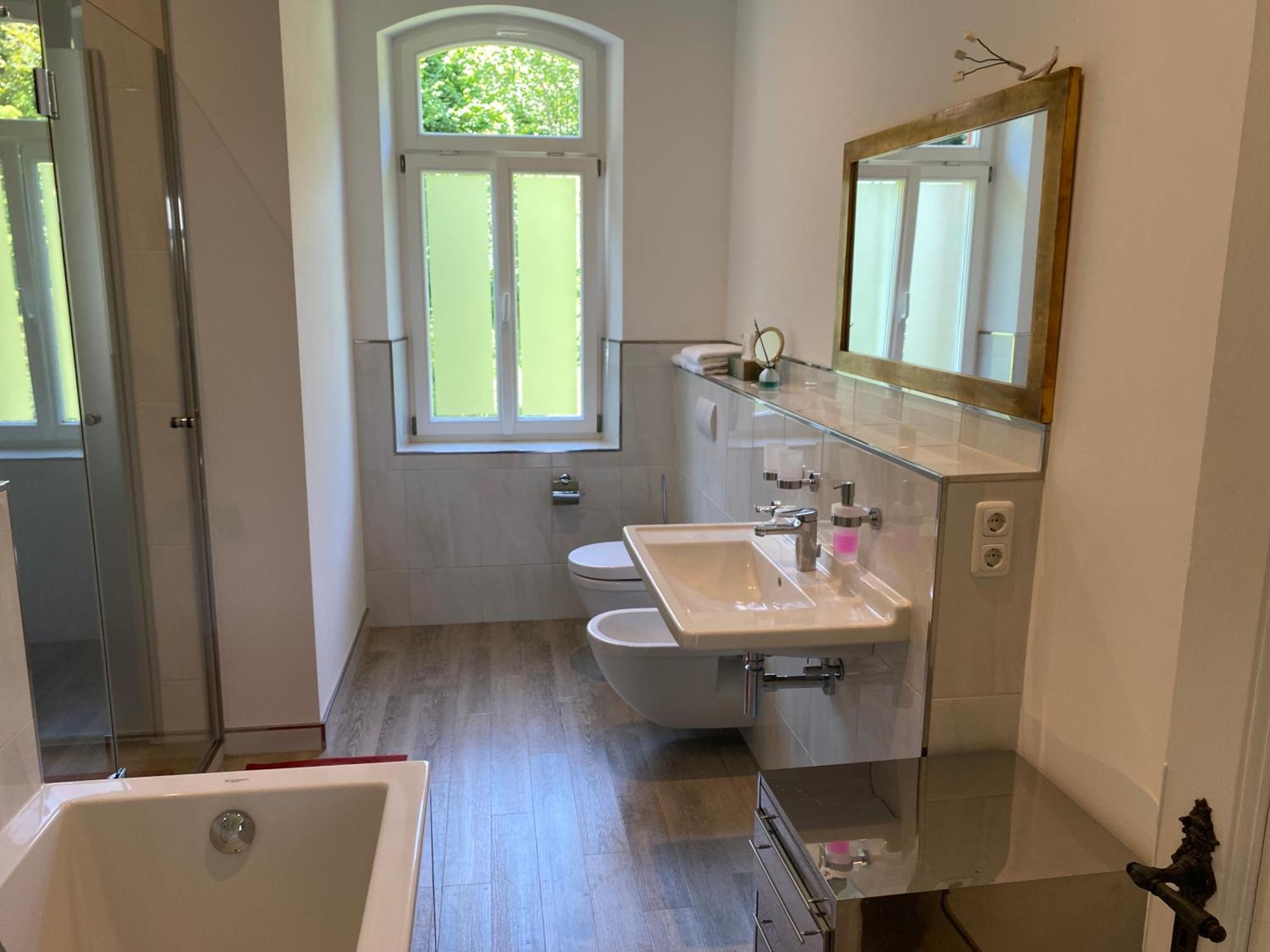Helsinki Apartment Erfurt 2 ภายนอก รูปภาพ